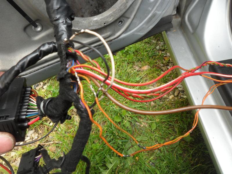 Probleme complet porte conducteur : Problèmes Electriques ou Electroniques  - Forum Volkswagen Golf IV